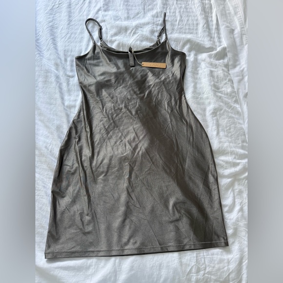 Skims shine spandex mini dress - Picture 4 of 7